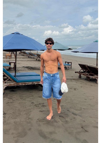 Yırtık Detay Kot Şort fırsatları