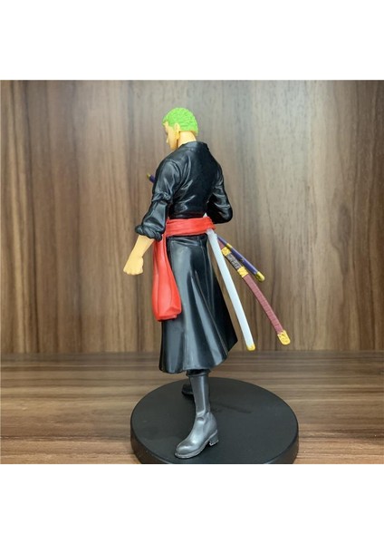 One Piece Roronoa Zoro Anime Aksiyon Figürü - 18 cm Detaylı Model