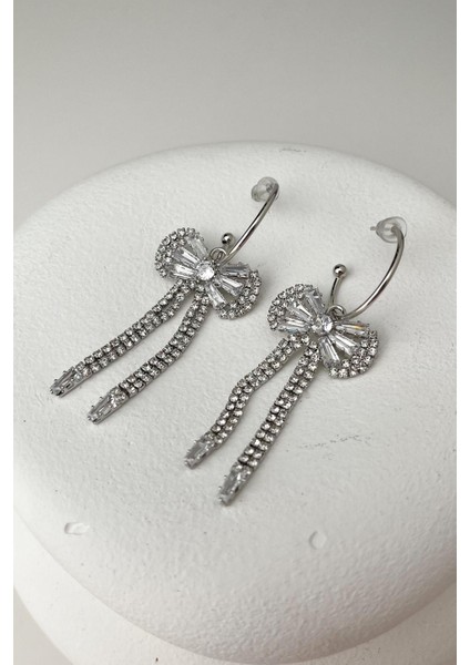 Zirkon Taşlı Fiyonk Sallantılı Küpe