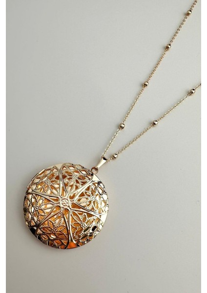 Desenli Kapaklı Kolye