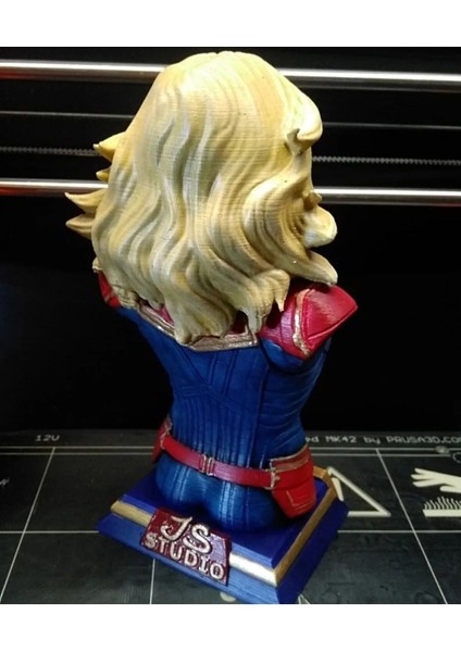 Captain Marvel Chracter Figure Boyalı Büst Figür 15CM