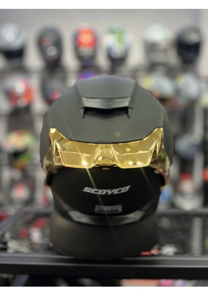 865 Mat Siyah Gold Vizör Kapalı Kask modelleri