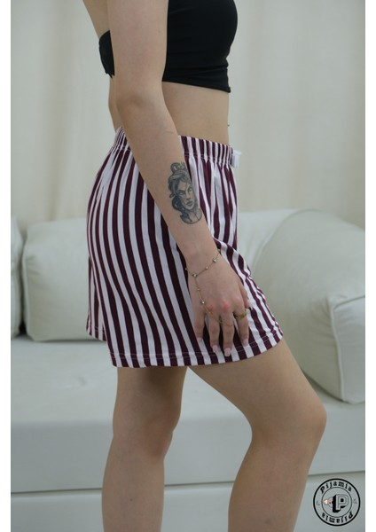 Lila Çizgi Desenli Şort Kadın Pijama Altı fırsatları
