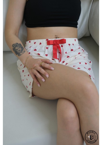 Beyaz Kalp Desenli Şort Kadın Pijama Altı fiyatları