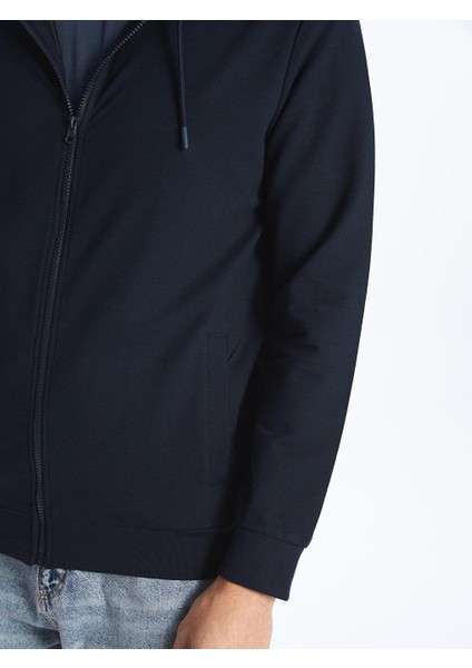Lcwaıkıkı Classic Kapüşonlu Uzun Kollu Erkek Fermuarlı Sweatshirt fırsatları