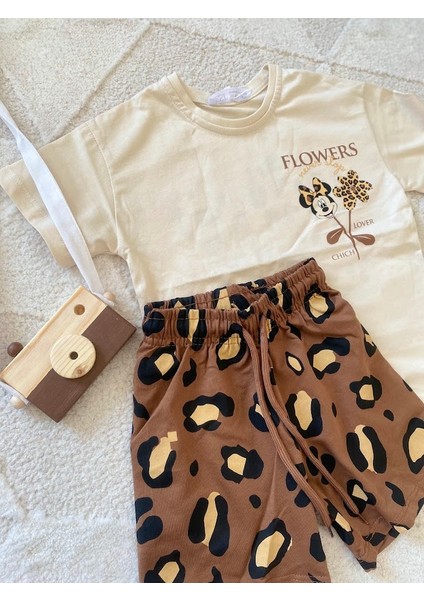 Kız Çocuk Minnie Mouse Baskılı Tişört ve Leopar Desenli Şort Takım fırsatları