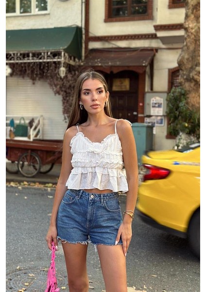 Ladin Askılı Gül Detaylı Kadın Bluz Crop