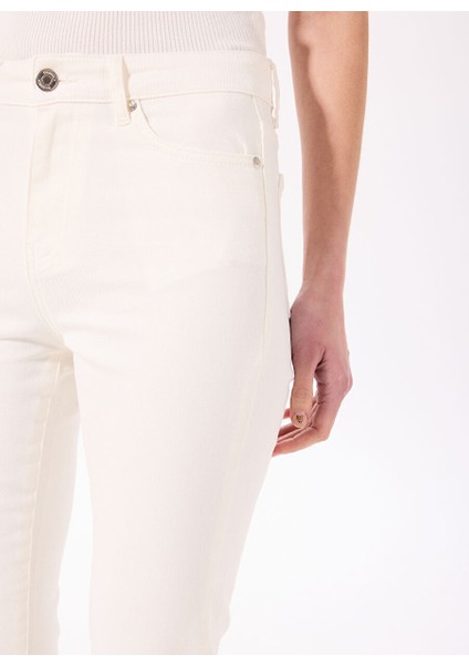 Kırık Beyaz Kadın Flare Düz Denim Pantolon F5SL-PNT0417 fırsatları