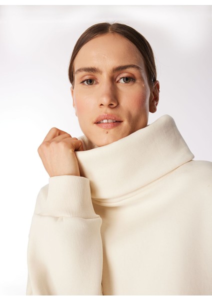 Dik Yaka Ekru Kadın Sweatshirt Veja