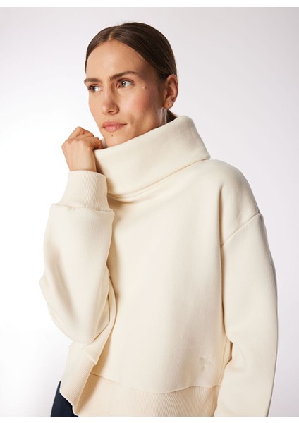 Dik Yaka Ekru Kadın Sweatshirt Veja fırsatları