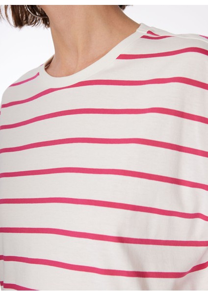 Pembe - Beyaz Kadın Bisiklet Yaka Basic T-Shirt K-Melıssa fırsatları
