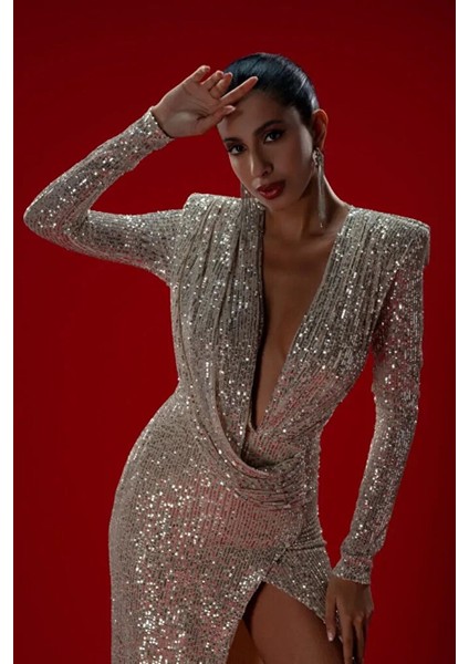 Gümüş/bej Payetli Drape Detaylı Uzun Elbise