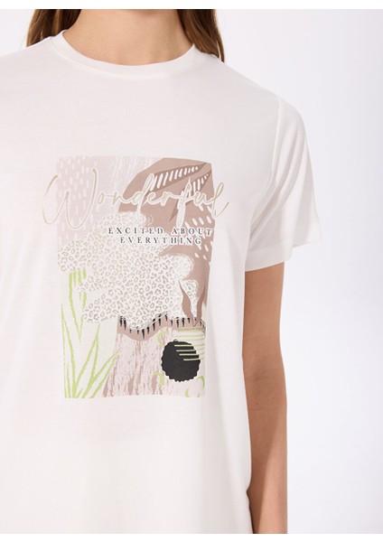 Kırık Beyaz Kadın Bisiklet Yaka Relaxed Baskılı T-Shirt FC5SL-TST0375 fırsatları