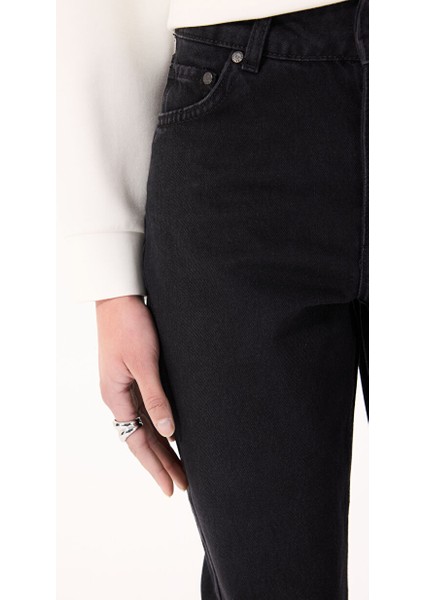 Antrasit Kadın Slim Fit Yıkamalı Denim Pantolon Brooks Relaxed Slım fırsatları