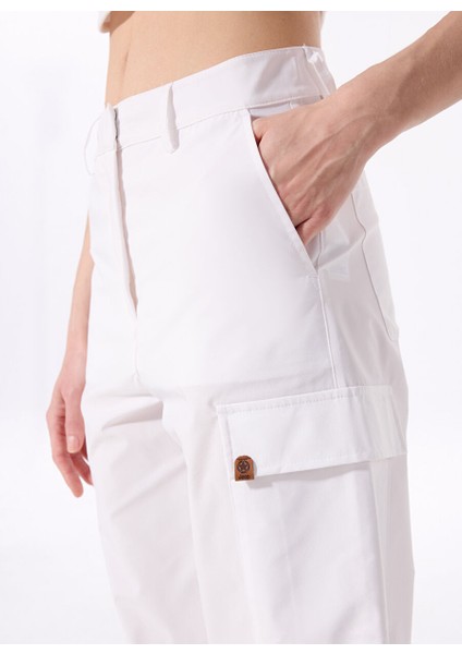 Beyaz Kadın Bol Kesim Düz Pantolon J5SL-PNT7871 fırsatları