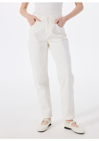 Beyaz Kadın Mom Fit Yıkamalı Denim Pantolon Charlotte TAPERED-1011 modelleri