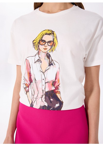 Kırık Beyaz Kadın Relaxed Düz T-Shirt F5SL-TST0286 fırsatları