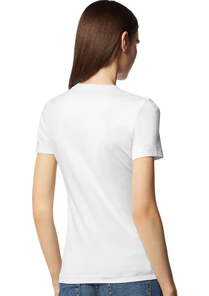 Yuvarlak Yaka Baskılı Beyaz Kadın T-Shirt 76HAHC00 fırsatları
