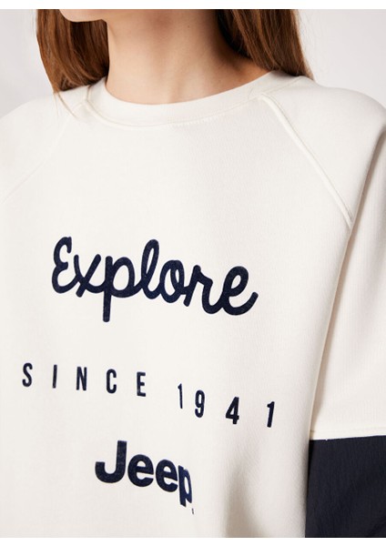Beyaz Kadın Bisiklet Yaka Oversize Baskılı Sweatshirt C4WL-SWT4410 indirimleri