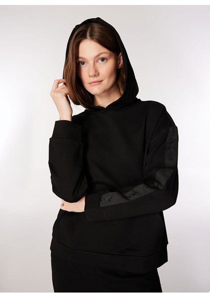 Siyah Kadın Kapüşonlu Loose Fit Sweatshirt J4WL-SWT7401