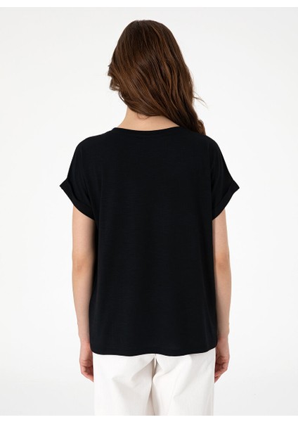 Siyah Kadın Regular Fit T-Shirt Polen