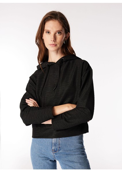 Siyah Kadın Kapüşon Yaka Rahat Crinkle Sweatshirt F4WL-SWT0536 modelleri