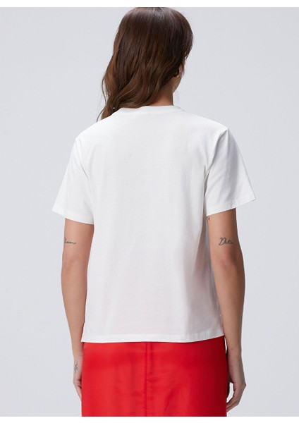 Kırık Beyaz Kadın Regular Fit T-Shirt 1094722 indirimleri