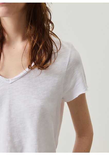 Beyaz Kadın T-Shirt SON02AGE25_BLANC modelleri
