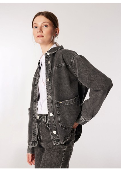Siyah Kadın Relaxed Yıkamalı Denim Gömlek J4WL-GML7001