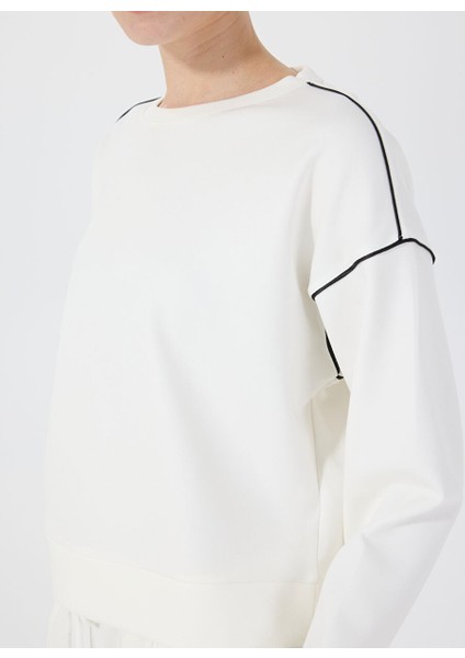 Ekru Kadın Bisiklet Normal Sweatshirt M5SL-SWT1647
