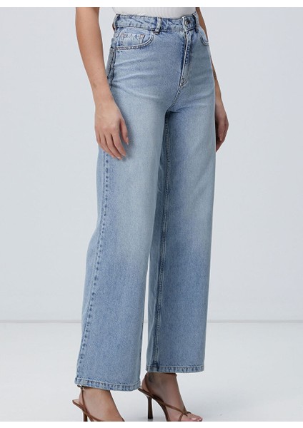 Açık Indigo Kadın Rahat Denim Pantolon 1094363 fırsatları