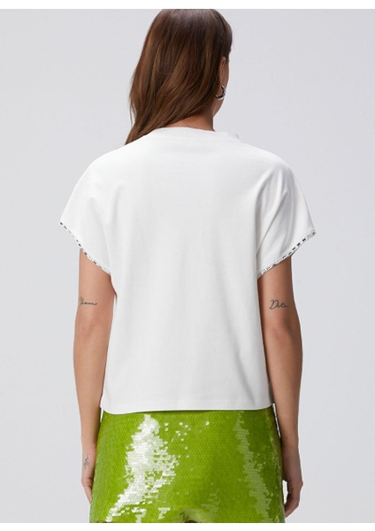 Beyaz Kadın Regular Fit T-Shirt 1094685 indirimleri
