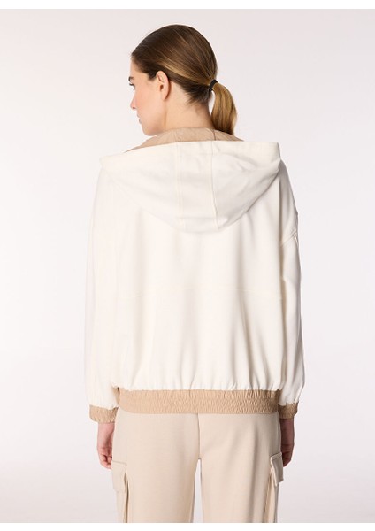 Kırık Beyaz Kadın Kapüşon Oversize Düz Sweatshirt F4WL-SWT W69