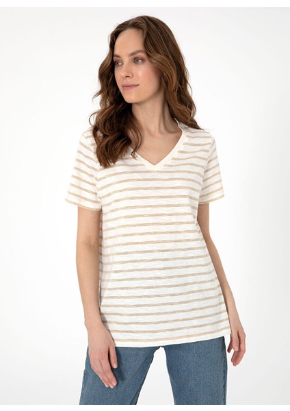 Ekru Kadın Regular Fit T-Shirt Gıar
