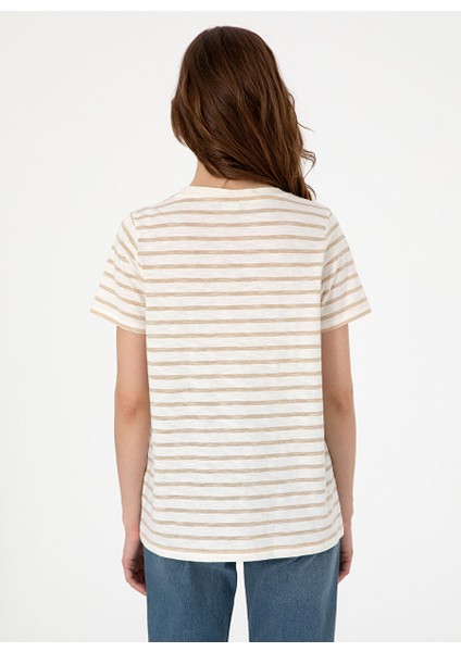 Ekru Kadın Regular Fit T-Shirt Gıar indirimleri