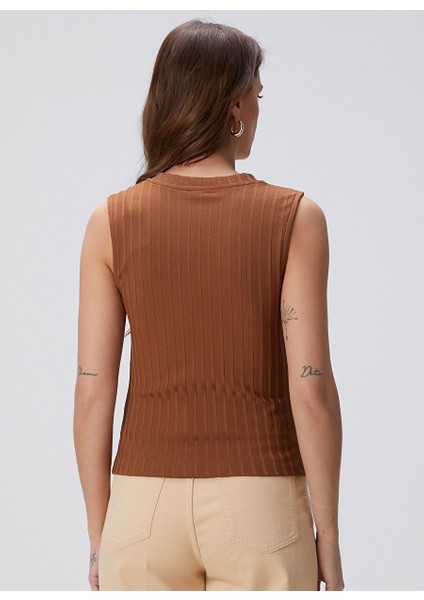 Tarçın Kadın Slim Fit T-Shirt 1094056 indirimleri
