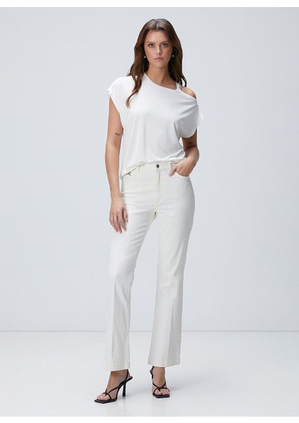 Beyaz Kadın Regular Fit T-Shirt 1094686 fiyatları