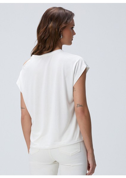 Beyaz Kadın Regular Fit T-Shirt 1094686 indirimleri