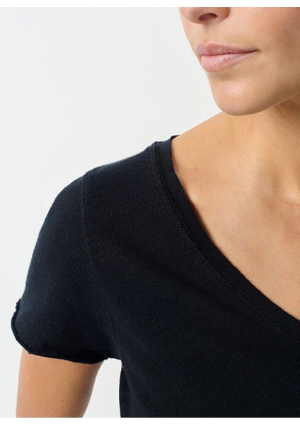 Siyah Kadın T-Shirt SON33E25_NOIR modelleri