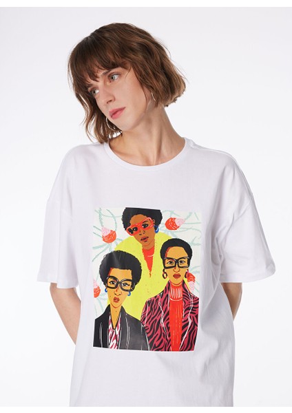 Bisiklet Yaka Baskılı Kırık Beyaz Kadın T-Shirt F4SL-TST0207