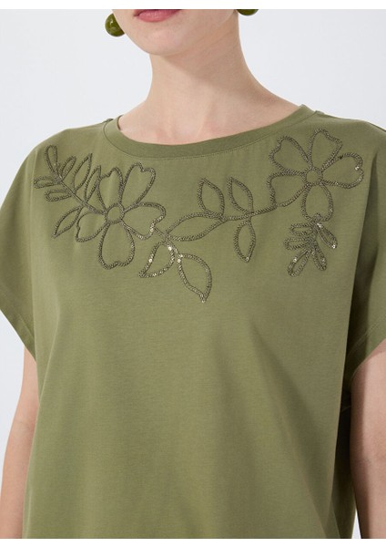 Haki Kadın Relaxed Işlemeli T-Shirt FC5SL-TST0206 modelleri