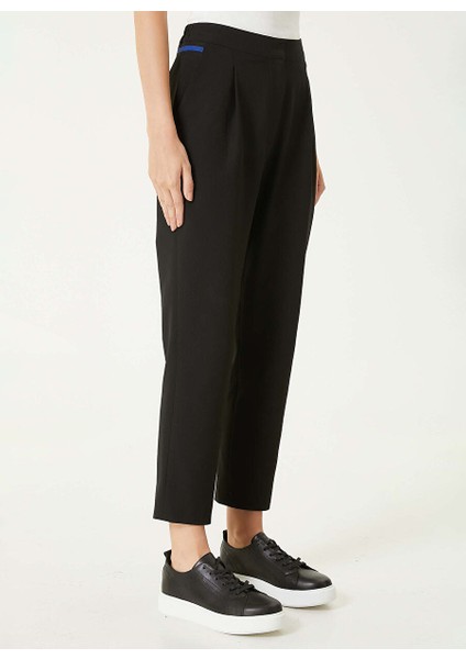 Siyah Kadın Regular Fit Pantolon 1090104