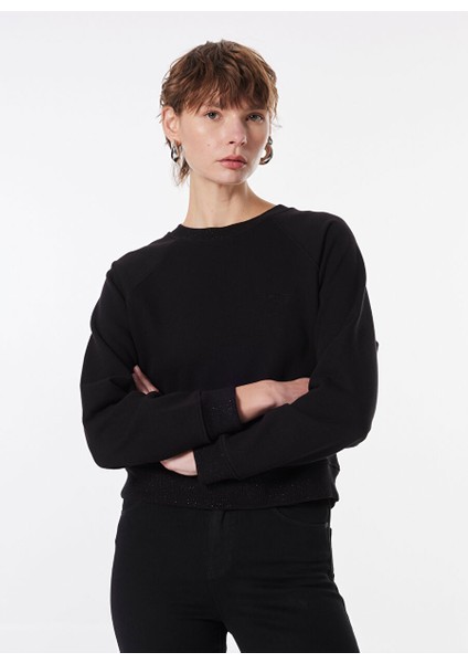 Siyah Kadın Bisiklet Crop Nakışlı Sweatshirt M4WL-SWT-1926