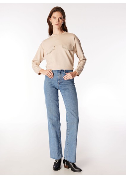 Açık Bej Kadın Bisiklet Yaka Rahat Sweatshirt F4WL-SWT0136 fiyatları