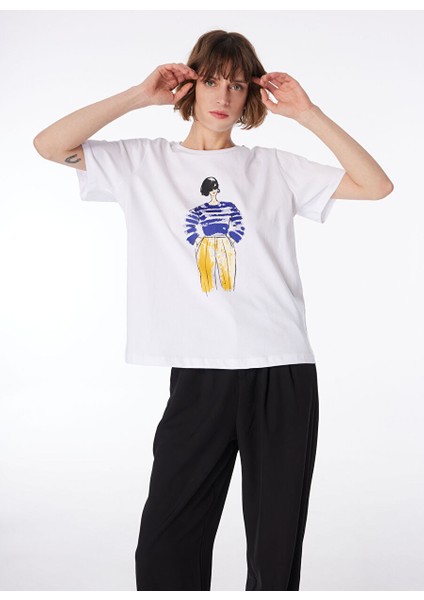 Kırık Beyaz Kadın Bisiklet Yaka Basic T-Shirt F4SL-TST0212
