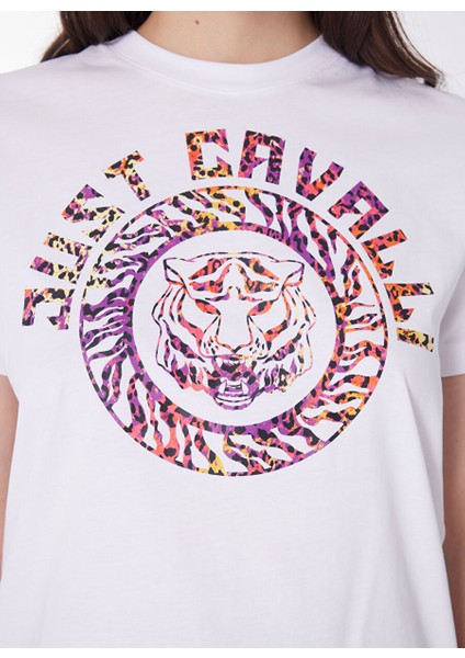 Beyaz Kadın Standart Baskılı T-Shirt 76PAHC08 indirimleri
