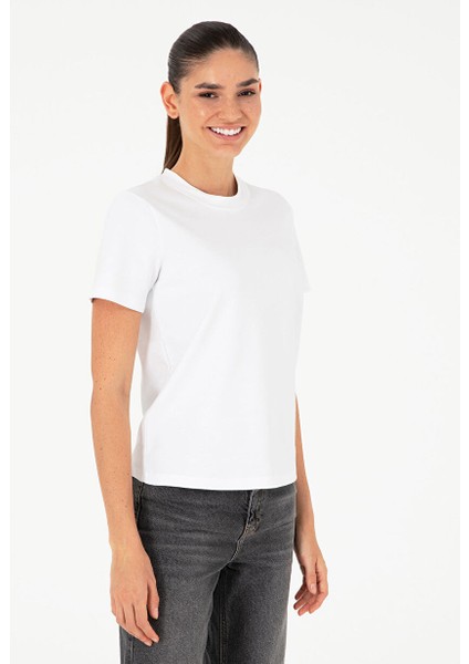 Beyaz Kadın Slim Fit Düz T-Shirt Sımo