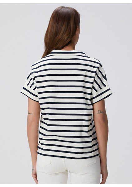 Beyaz Kadın Regular Fit T-Shirt 1094719 indirimleri
