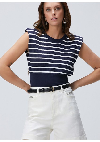 Beyaz Kadın Bisiklet Regular Fit Kazak 1094261