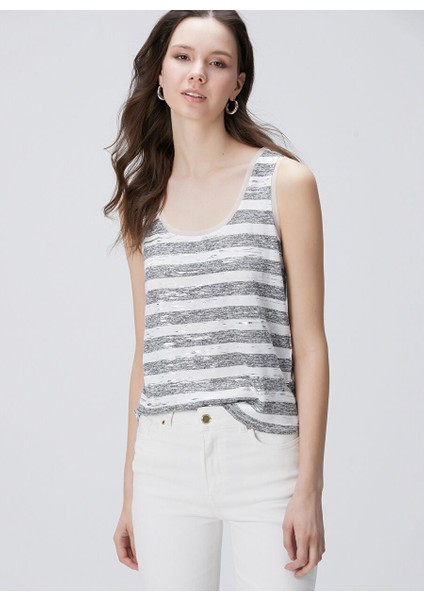 Beyaz Kadın Basic T-Shirt 1094721